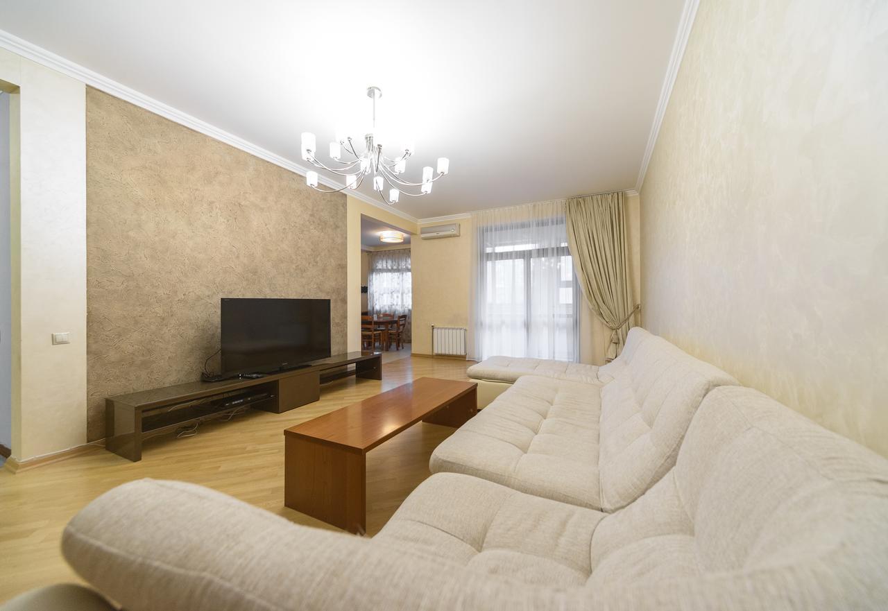 Partner Guest House Shota Rustaveli Kyiv Exterior photo