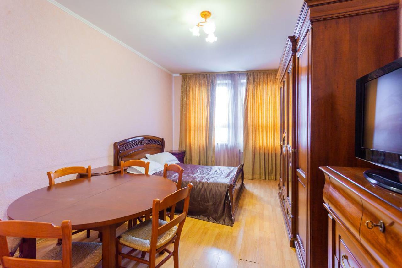 Partner Guest House Shota Rustaveli Kyiv Exterior photo